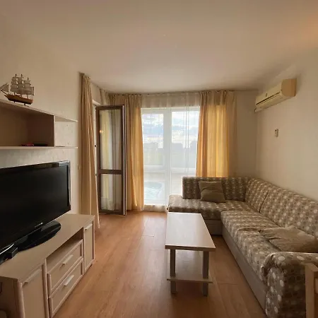 Rutland C8 Two Bedroom * רבדה