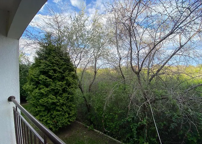 Rutland C8 Two Bedroom דירה