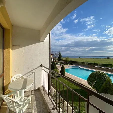 Rutland C8 Two Bedroom Апартаменты