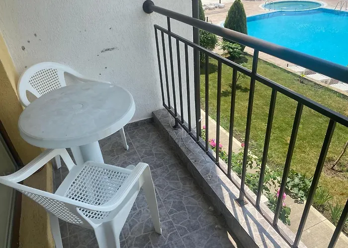 Apartment Rutland C8 Two Bedroom *