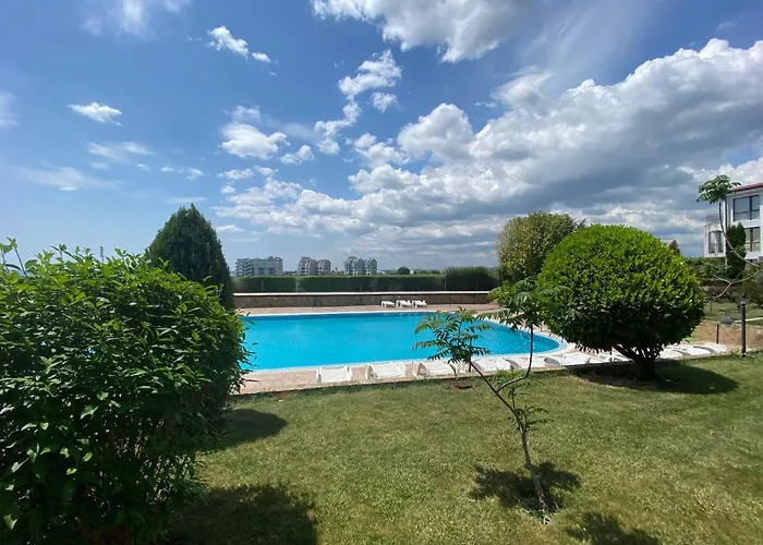 Apartment Rutland C8 Two Bedroom *