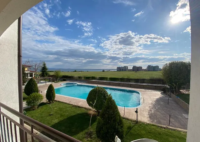 Rutland C8 Two Bedroom Rawda